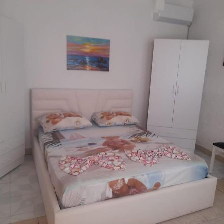 Durres Beach Rooms Екстер'єр фото