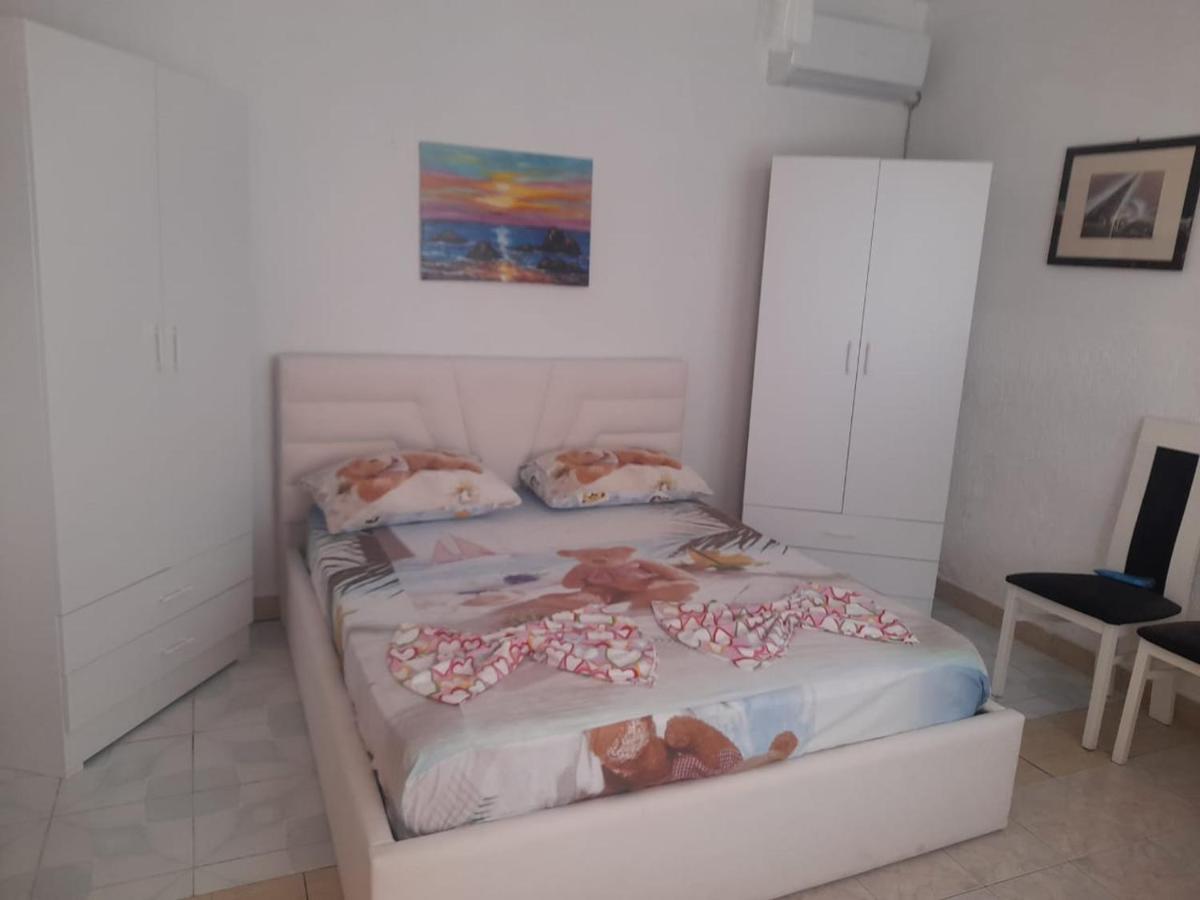 Durres Beach Rooms Екстер'єр фото